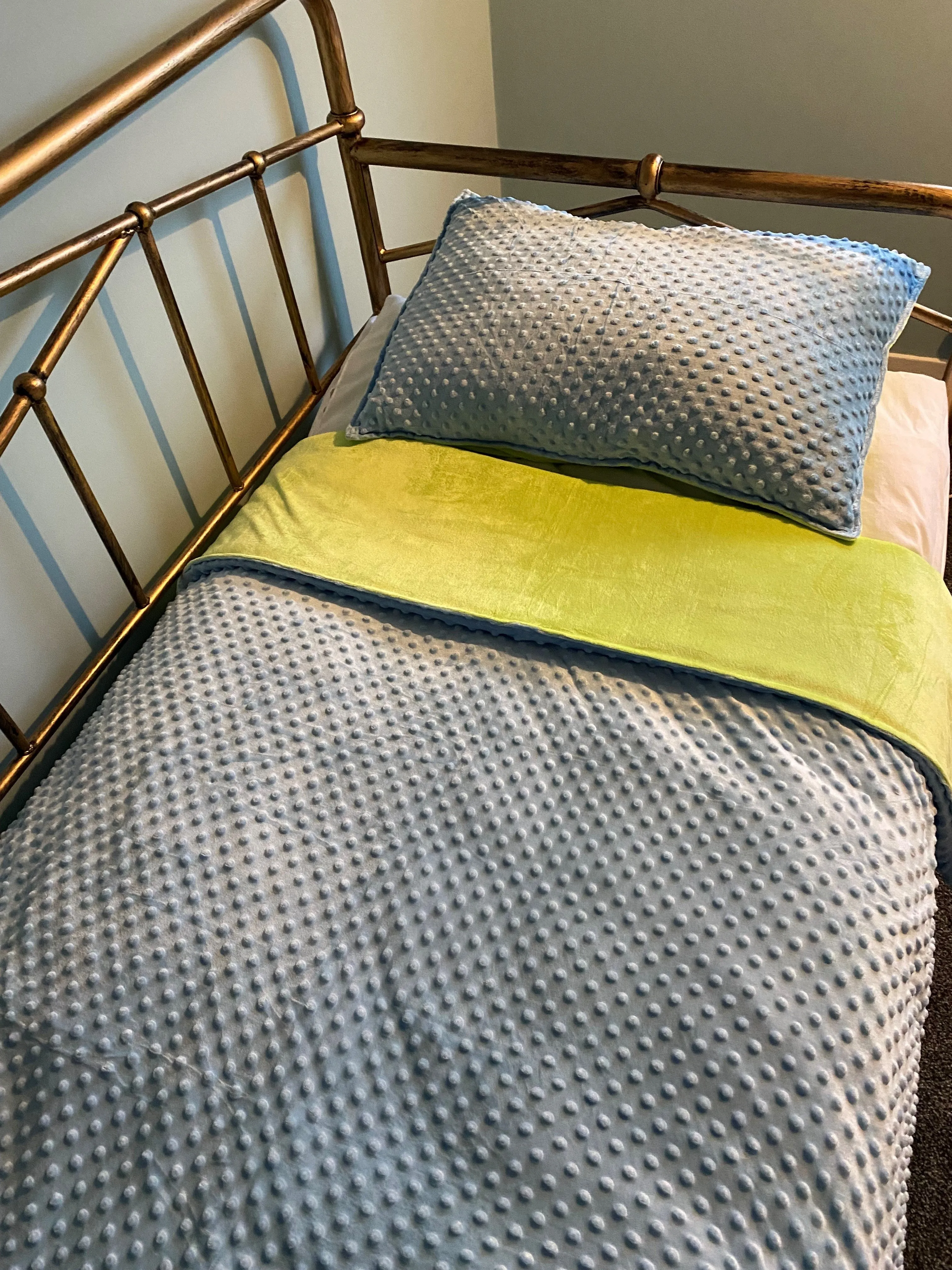 4kg Weighted Blanket & Pillow Case Medium (100 x 150)