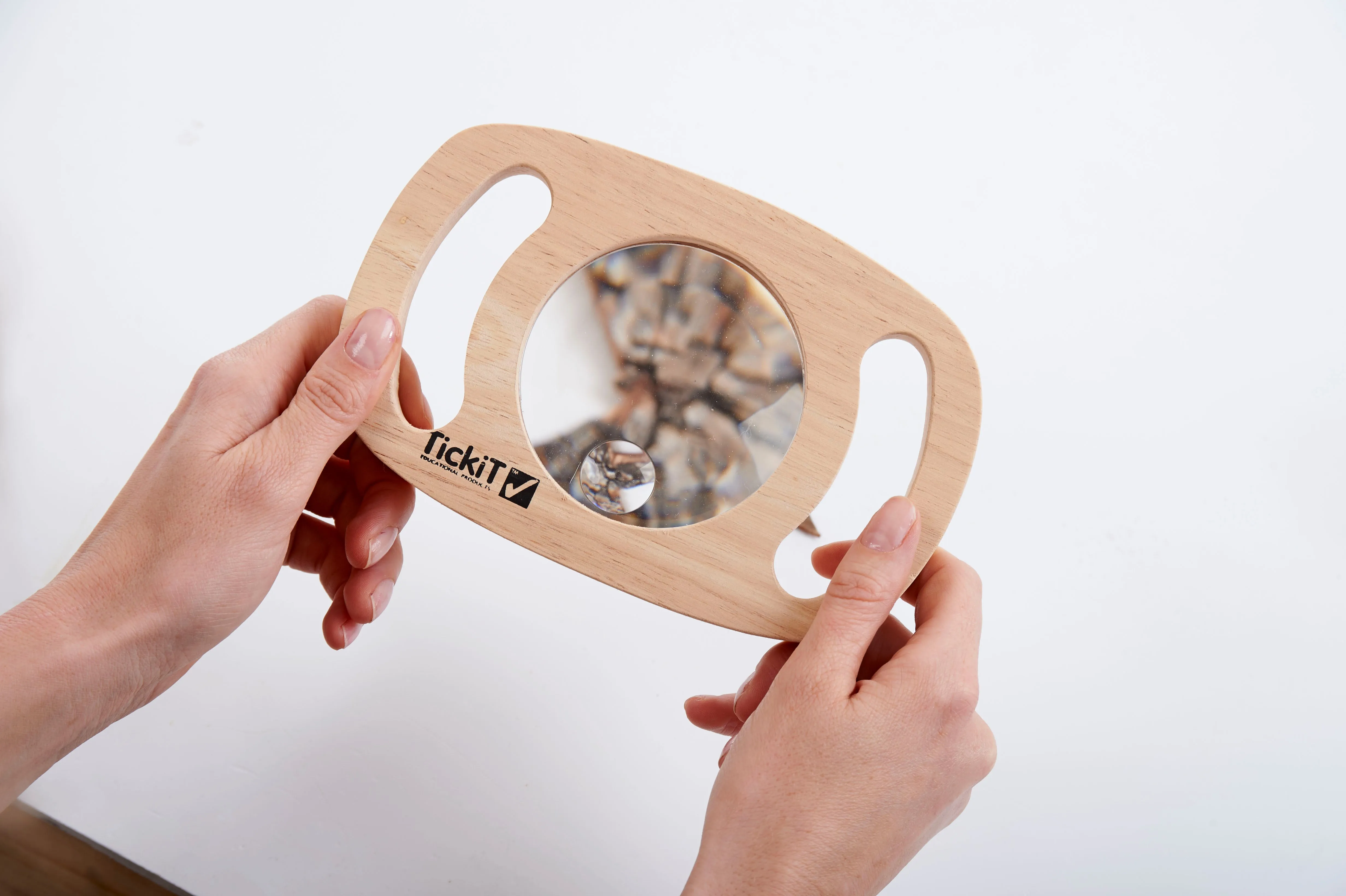 Easy Hold Magnifier