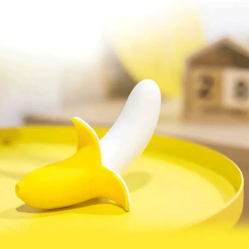 Mini Banana Vibrator for Women - Quusvik 10-Speed Vibration, Compact Size